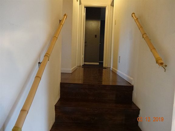 5th image of 1930 Greendale Dr NE