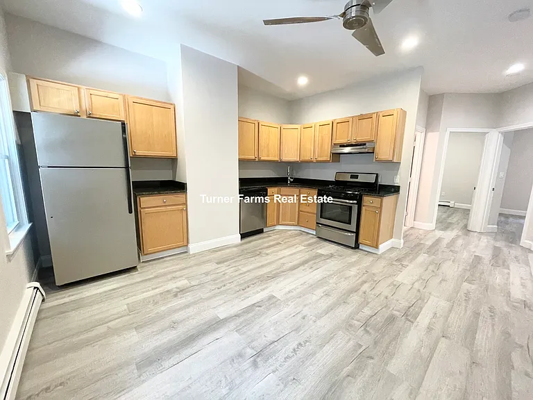 174 Bolton St #1F — Photo 1
