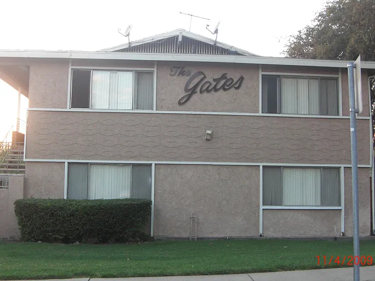 771 Spruce Ave #H — Photo 1