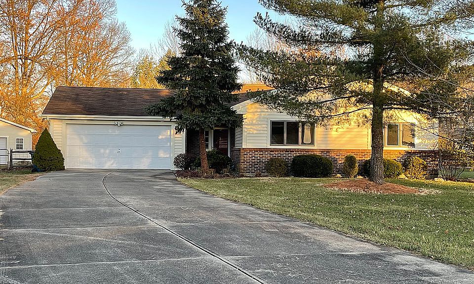 2nd image of 4204 Meadowfield Ct