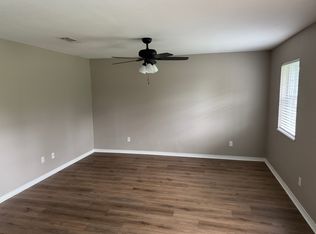 205 Quincy St, Bridge City, TX 77611