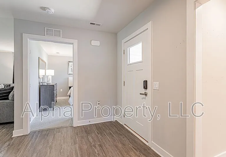 505 Olivia Springs Dr — Photo 3