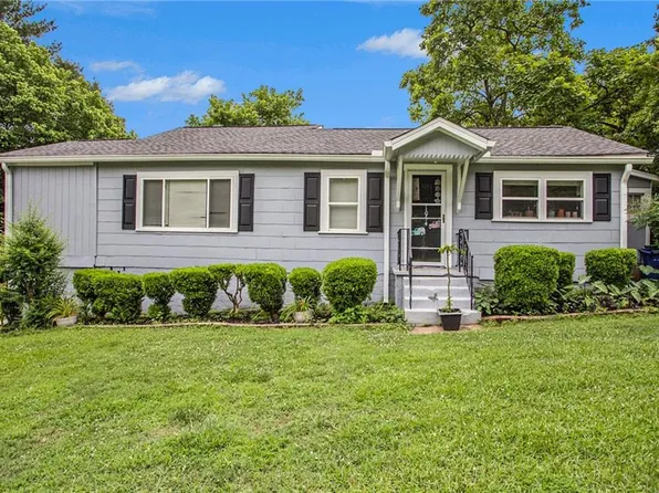 1054 S Hairston Rd, Stone Mountain, GA 30088