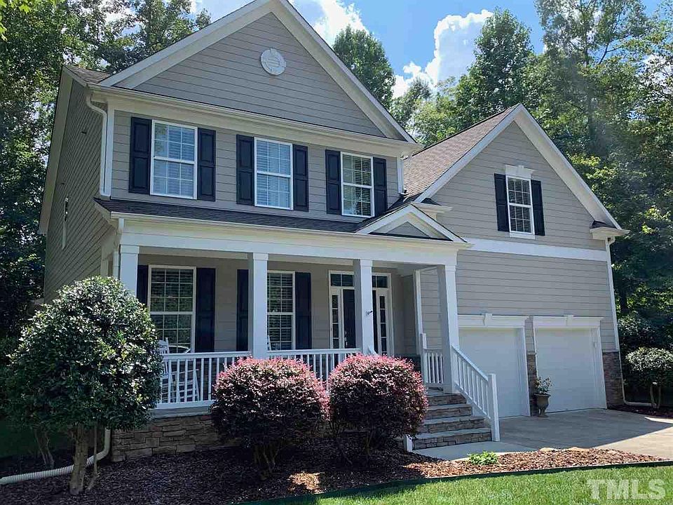 1st image of 428 Coach House Ln