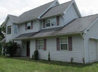 2096 Salina Dr, Blakeslee, PA 18610