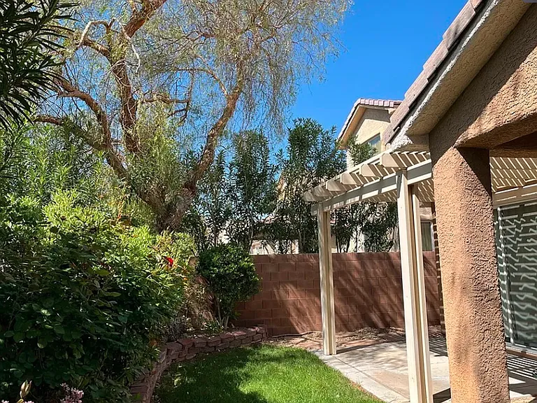 11091 Zarod Rd — Photo 8