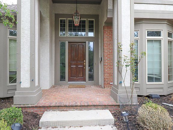 5th image of 8034 Balmoral Ct