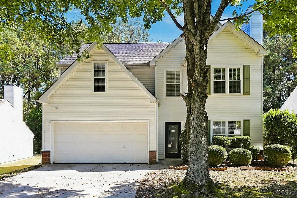 3 bed, 2.5 bath, 1705 sqft, $2,025 — Photo 1