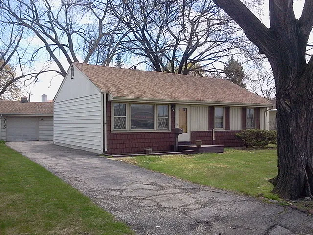 5125 N Cumberland Ave photo 1