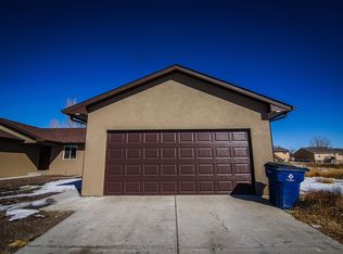 979 S Harmony Dr, Pueblo, CO 81007