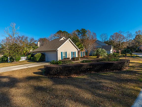 3rd image of 1143 Black Rush Cir