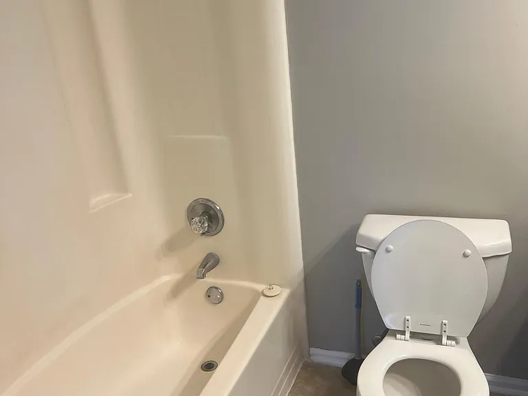 522 Hollomon Dr — Photo 13