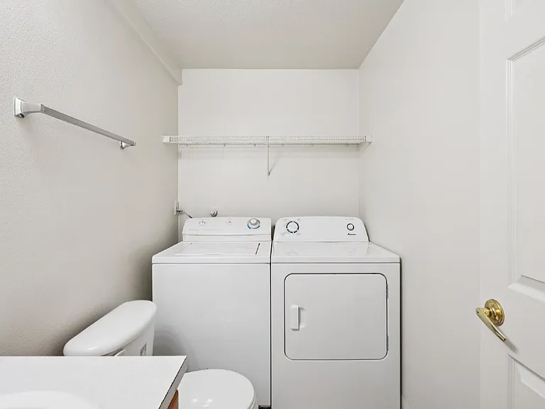 2110 Baines Blvd — Photo 3