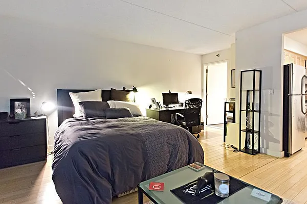 Rented by Real Broker NY LLC | media 2