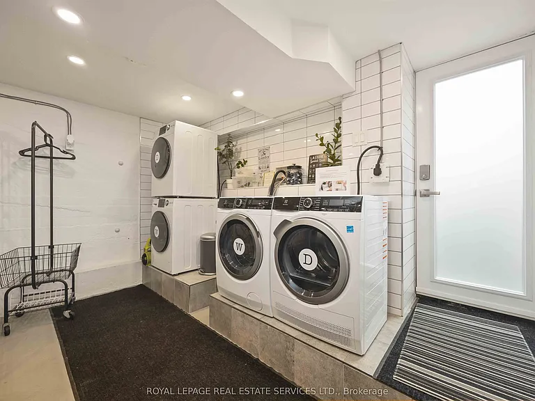 793 Pape Ave #4 — Photo 21