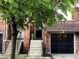 2 Clay Brick Ct #110, Brampton, ON L6V 4M7