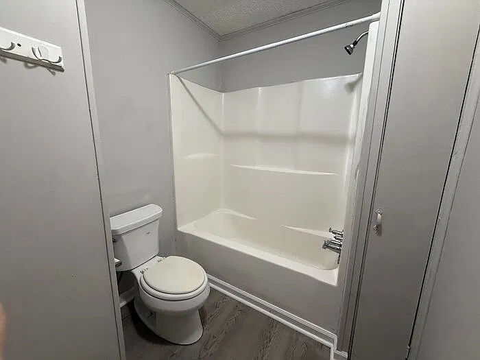 317 Elberta St #A — Photo 16