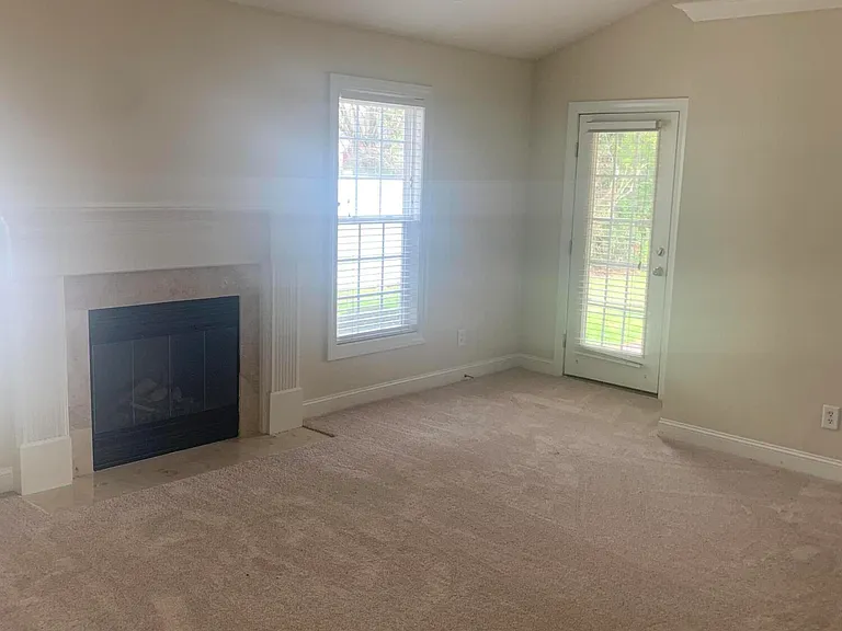 2629 Ange St — Photo 4