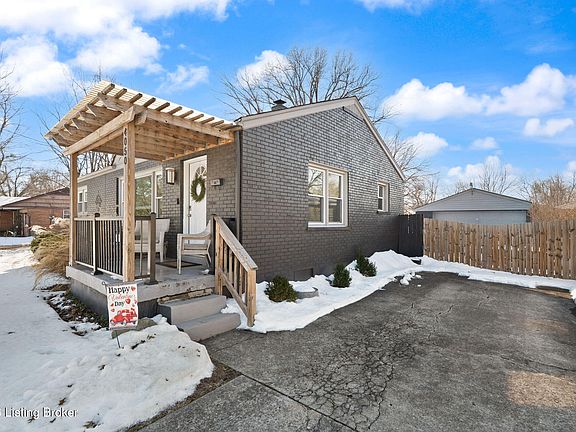 5th image of 4050 Addison Ln