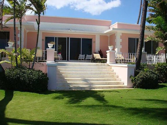 Garden fronting beach