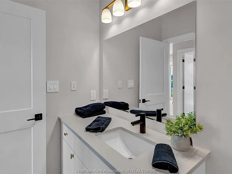 50 Nazarene Rd #621 — Photo 47