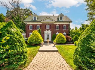 72 Beacon St, Newton, MA 02467