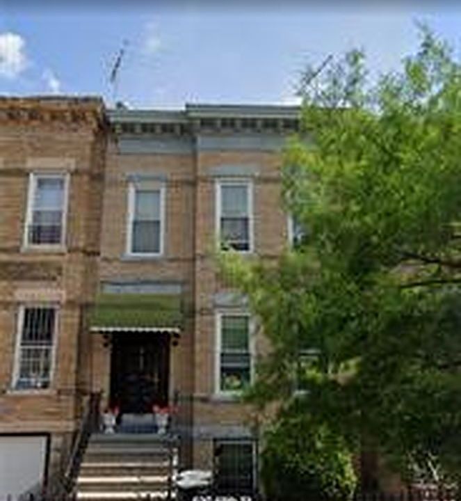 2nd image of 629 48th St