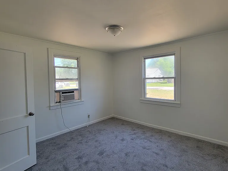 1904 Wakefield Ave — Photo 5