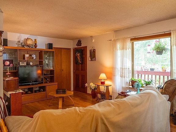 5th image of 2611 Gunwhale Rd