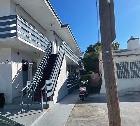 4th image of 7725 Carlyle Ave APT 6