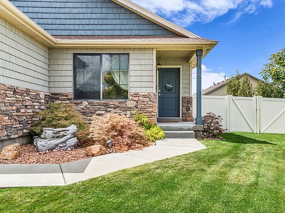 2nd image of 915 N Opal Ln