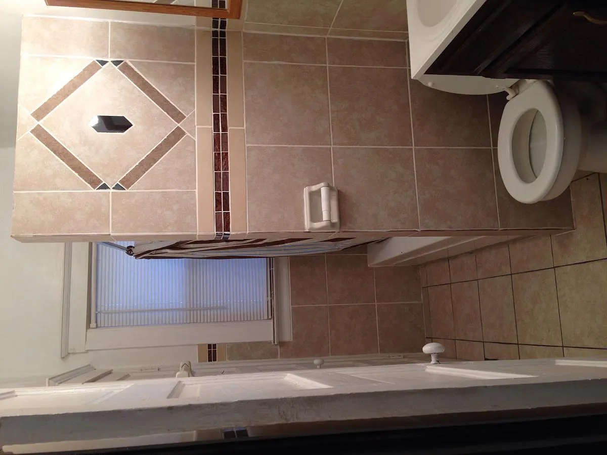 2 bed, 1300 sqft, $1,000 — Photo 3
