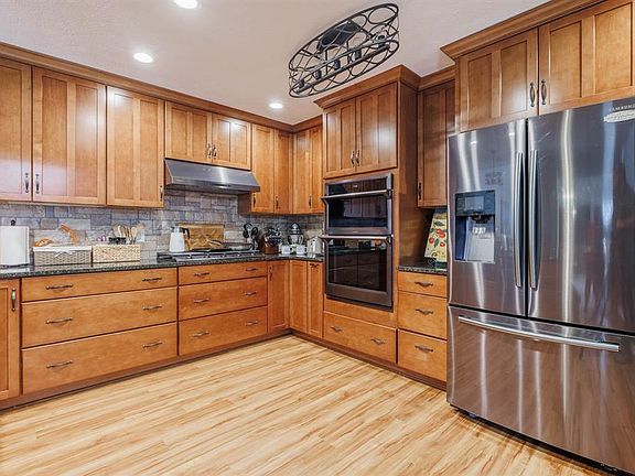 3rd image of 3320 Bryant Ct