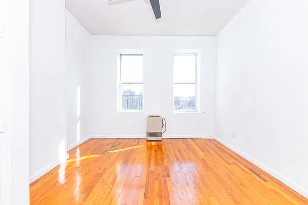 Rented by Rennit Inc. | media 22