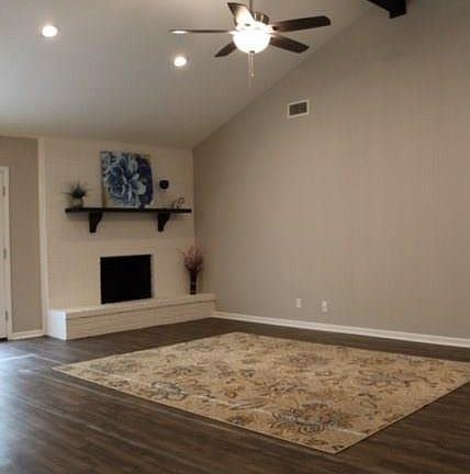 2nd image of 405 Magdalena Dr