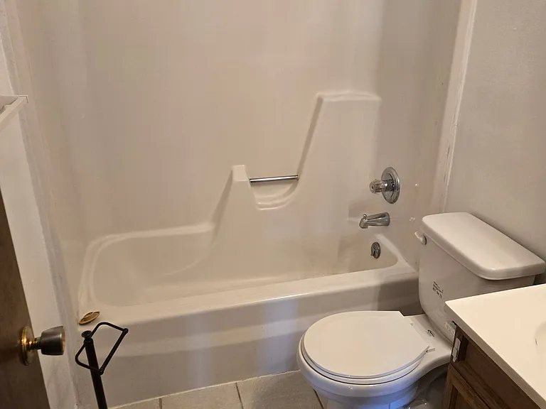 520 Lynnwood Ln — Photo 10