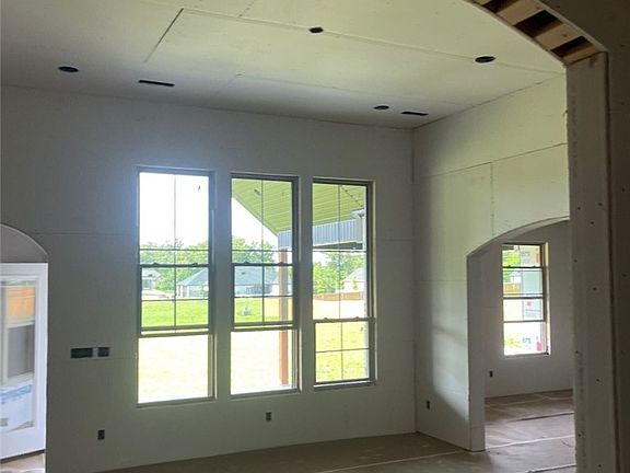 5th image of 14137 Cayenne Cir