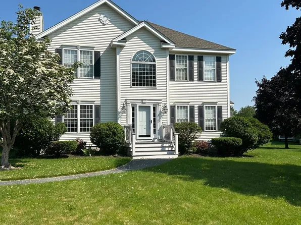57 Constance St, Bedford, NH 03110