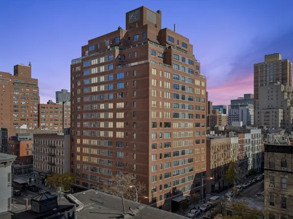 330 Third Avenue image 9 of 13