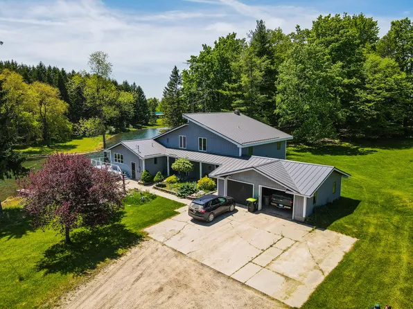 5260 N Hockaday Rd, Gladwin, MI 48624