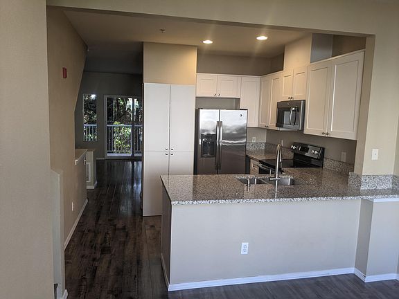 2nd image of 11833 NE 162nd Ct #11833