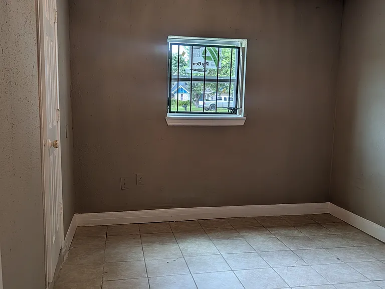 3418 Knotty Oaks Trl — Photo 8