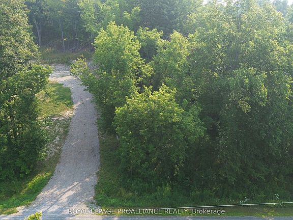 2nd image of 1054 Centre Line Rd