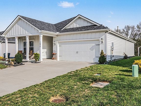 2nd image of 1096 Holland Ridge Way
