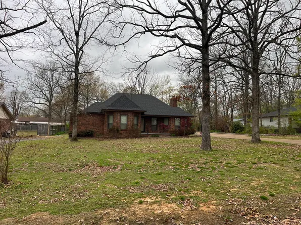 160 Chamblee Dr, Batesville, AR 72501