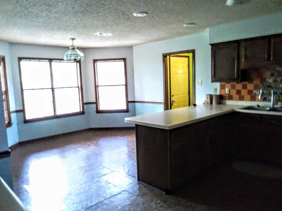 2nd image of 3729 Old Creek Cv