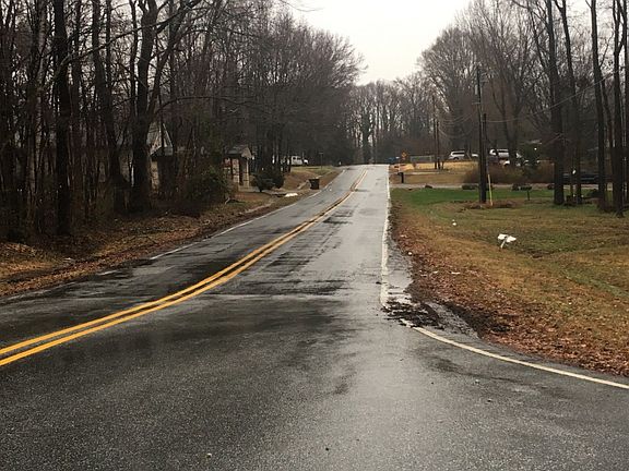 4th image of 1701 Sheree Ln