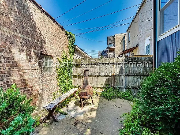 4936 S Saint Lawrence Ave — Photo 44