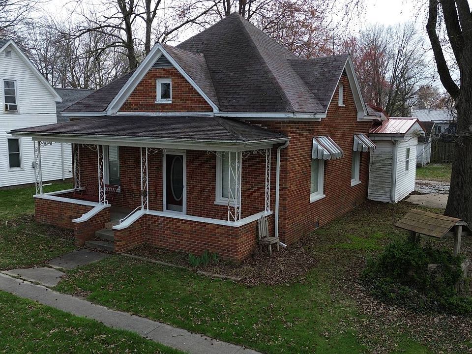 206 Park St, Cisne, IL 62823 MLS 11262557 Zillow