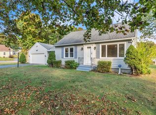 17 Alden St, Palmer, MA 01069